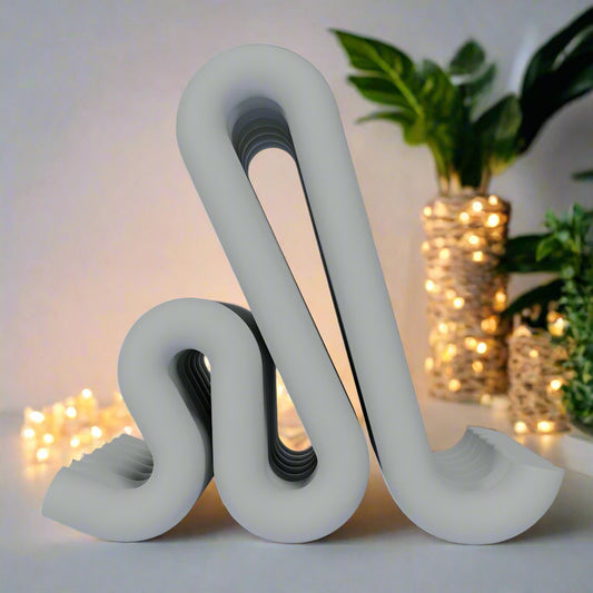 📱 Minimalist Phone Stand – Sleek Support for Everyday Ease 3D Printed In Multiple Color Options